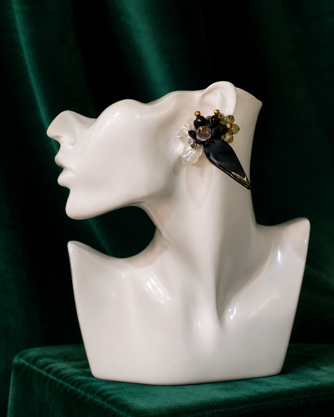 Sonya Ear Clip — NO BRAND